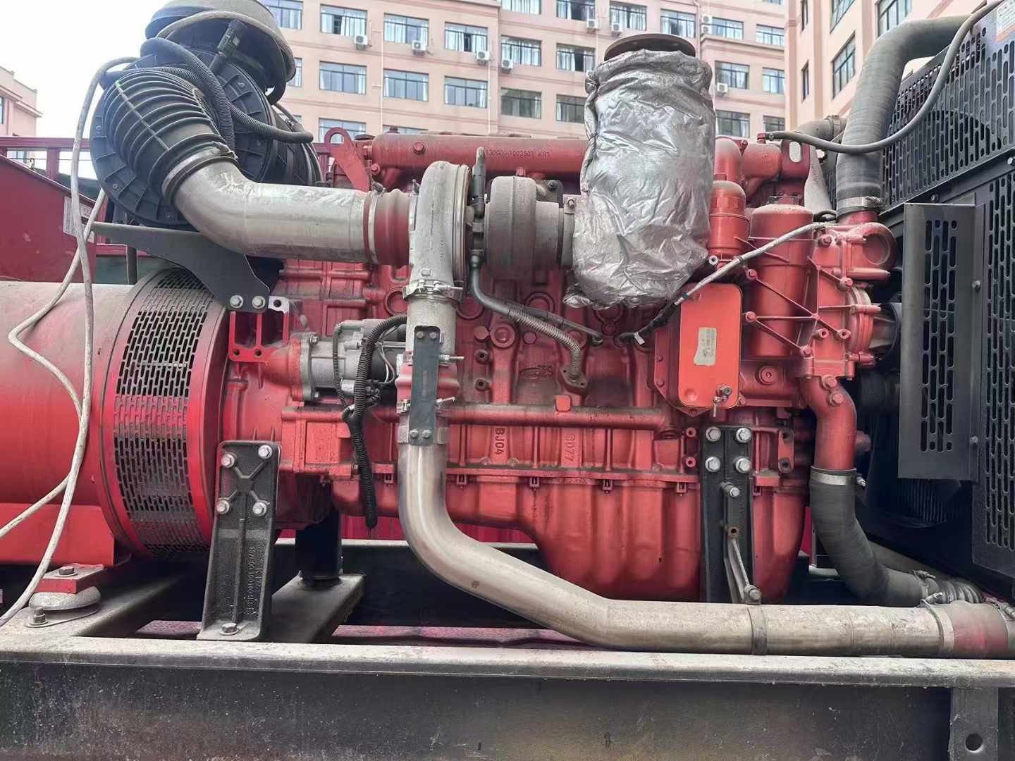 立山如何选择适合 600kW 柴油发电机组的过载保护器？